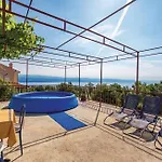Great View Montage Pool Intact Nature 1600m2 Apartment