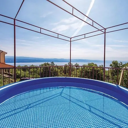 Great View Montage Pool Intact Nature 1600m2 Lovran